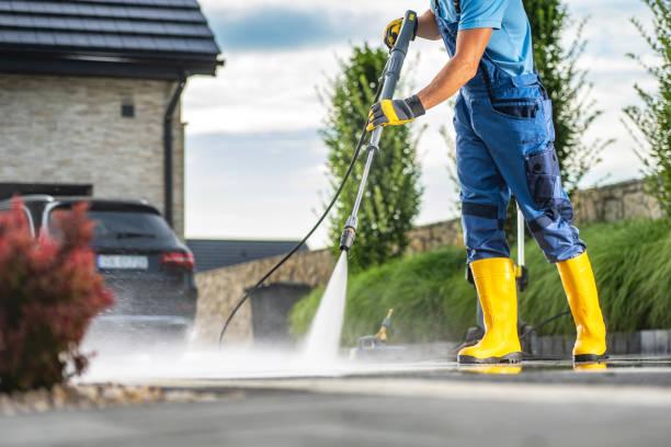 Best Restaurant Pressure Washing  in North Sarasota, FL